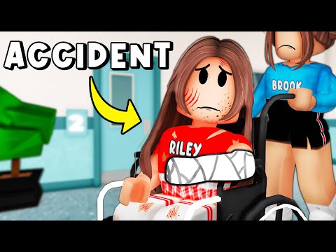 Riley Had A BIG ACCIDENT In Roblox Brookhaven!!