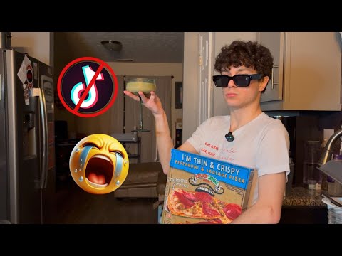 Baking An Entire Pizza Pie And Crashing Out | Derek Fry