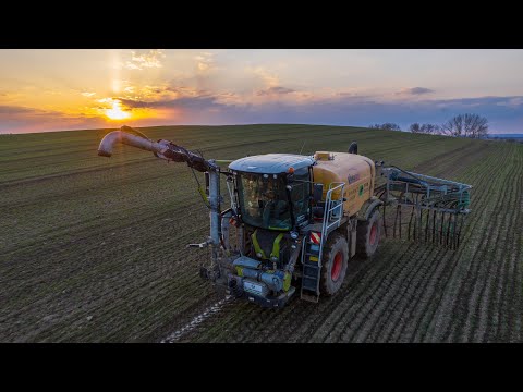 CLAAS XERION 3800 Saddle Trac - FENDT, CLAAS AXION and TATRA