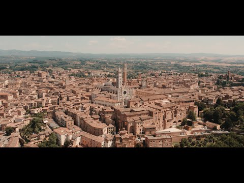 "you absolutely have to see this lively wedding video" (Borgo Stommenano, Siena, Tuscany - Italy)