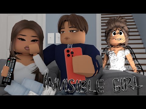 LIFE OF AN INVISIBLE GIRL! *TRYING TO BREAK THE CURSE* Roblox Bloxburg Berry Avenue Voiced Roleplay