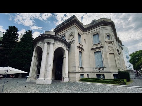 Exploring an Art Museum in Buenos Aires [006]