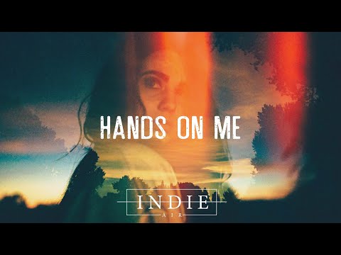 Mills - Hands on Me (Lyrics)