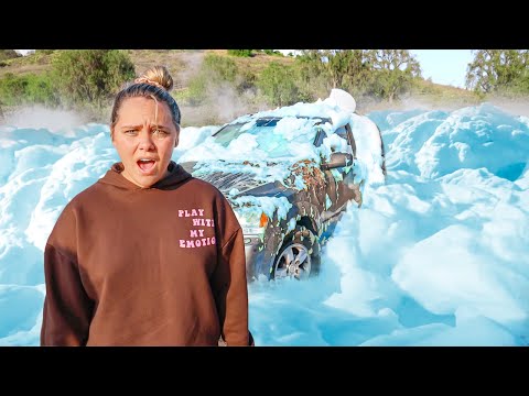 DESTROYING HER CAR WITH GIANT FOAM EXPERIMENT!!