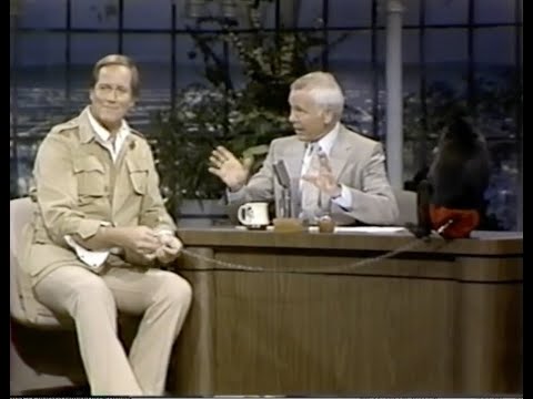 JOHNNY CARSON WITH JIM FOWLER IN A VERY FUNNY CLIP