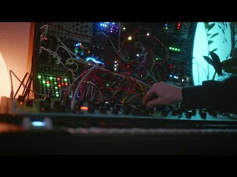 Subtle Motions // Modular Ambient