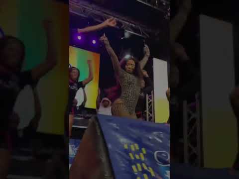 Uncle Waffles dancing to “Peacock” at Tuks Freshers 2025.