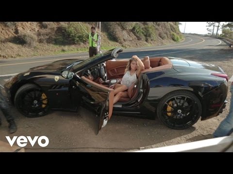 Fergie - Life Goes On (Behind The Scenes)