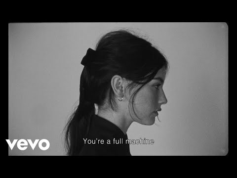 Gracie Abrams - Full machine (Official Lyric Video)