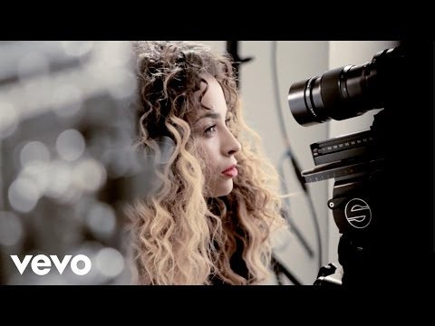 Ella Eyre - Behind The Scenes of Vevo LIFT UK - (VEVO LIFT UK)