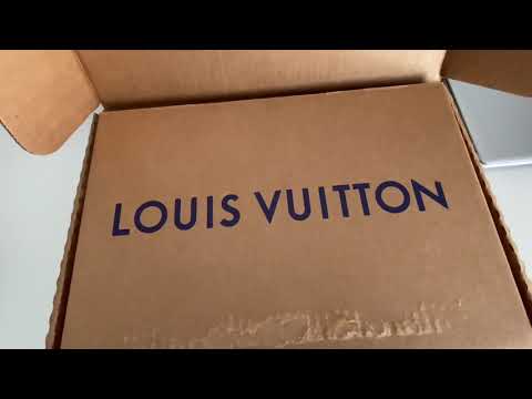 LOUIS VUITTON UNBOXING | LV PM Cosmetic pouch