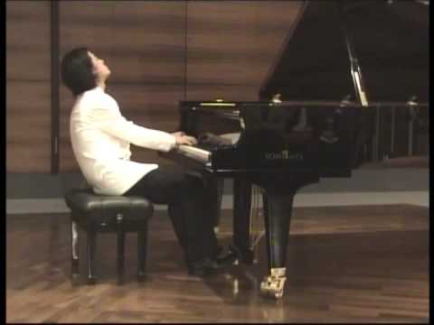 Hungarian Rhapsody No 2(Liszt) played by Zhang Haiou in Germany