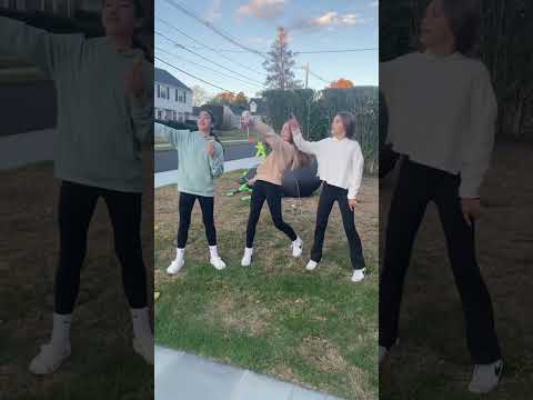 IM LOOKING FOR MY FRIENDS ​⁠@Hannah_Banana25 @AlexandraLenhart-h3m #dance #Olivia #fun