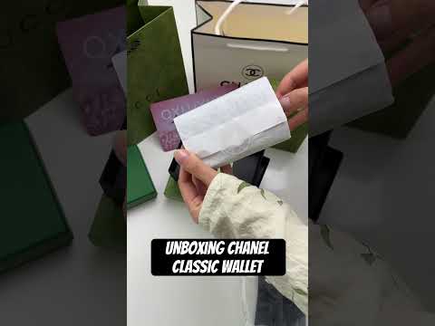 Unboxing Chanel classic flap wallet #luxurywallet #luxurybag #chanelclassicwallet #chanelclassicbag