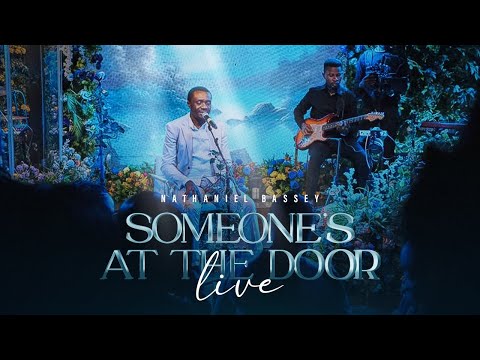 Nathaniel Bassey  |  Someone's At The Door #nathanielbassey #hallelujahchallenge #worship