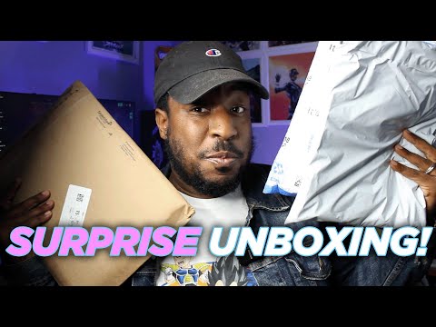 A VERY SPECIAL Surprise UNBOXING! | Comics, T-Shirts & More!