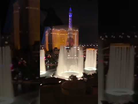 Bellagio Fountain View King Room Tour #lasvegas #shorts