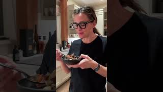 Jennifer Garner's Pretend Cooking Show - Episode 37: Beef Bourguignon