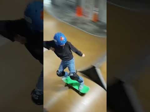 Xavier's first drop in on the 6 foot ramp! #skateboarding