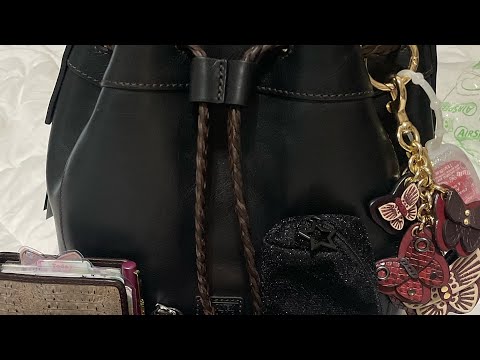 WIMB: DOONEY & BOURKE HATTIE IN BLACK!!