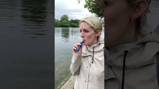 Girl does mad vape tricks!!