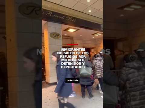 Inmigrantes no salen de los refugios en Nueva York por miedo a ser detenidos y deportados