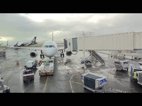 Air New Zealand Airbus A320 pushback to taxi way