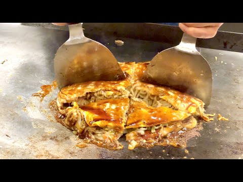 How to make Hiroshima Big Okonomiyaki Hiroshima Style craftsman - Japanese Street food-広島風お好み焼き 久里坊