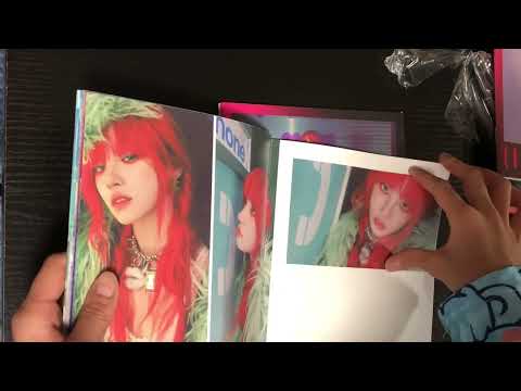 Song YuQi woo ! Unboxing YuQi album Rabbit ver.