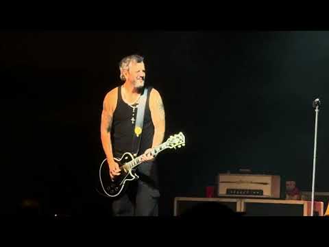 Dirty Deeds Done Dirt Cheap (AC/DC) - Collective Soul Live at The Muckleshoot Casino 1/14/2025