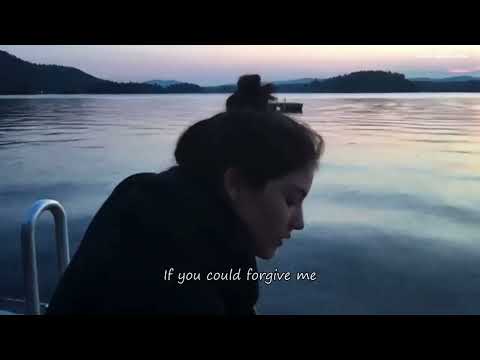 Gracie Abrams - I go back sometimes (Lyrics)