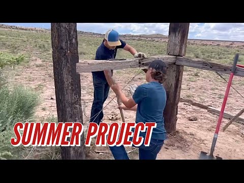 Fixing Up The Beacon Light Corral | Loving Stormy Skies #jheart #ranch #corral