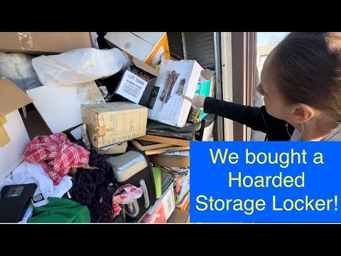 We bought a hoarded storage locker! will I find anything worthwhile?!?