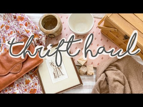 1st THRIFT HAUL of 2022 (home decor & clothing)