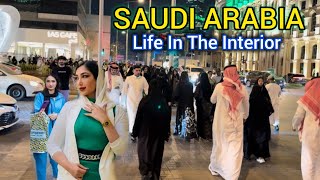 Saudi Arabia 2024 | 94 National Day At Riyadh | Life In the Interior of Saudi Arabia