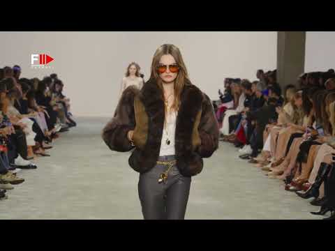 CHLOÉ Fall/Winter 2025/2026 Paris Best Looks - Fashion Channel with Explora Journeys