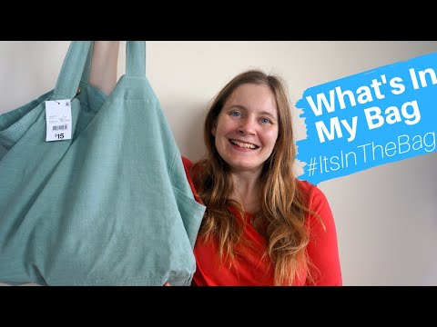 What's In My Bag: #ItsInTheBag 2022 Share The Dignity Donation