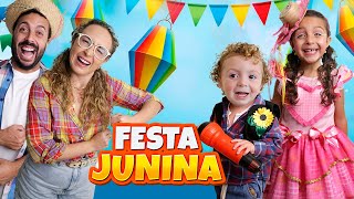 BELLA E LUCCA BRINCAM MUITO NA FESTA JUNINA NA FAZENDA - FAMÍLIA BELLA LISA E LUCCA SHOW