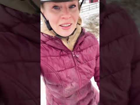 A Snowy Ring Ride?! ❄️🐎