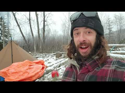 Building Off Grid Log Cabin: Alone In The Yukon Ep.3 Winter Comes Early, Racing To Get WoodStove In