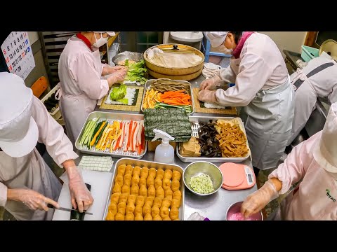 Super Bento Rush! Huge Carefully Made Lunchboxes at the Soba Restaurant Connected to the Station!