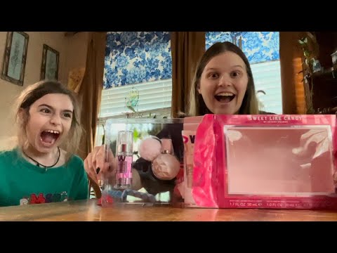 🎄(Christmas Edition)🎄Me and my niece reviewed the sweet like candy perfume by Ariana Grande!!!✨✨✨