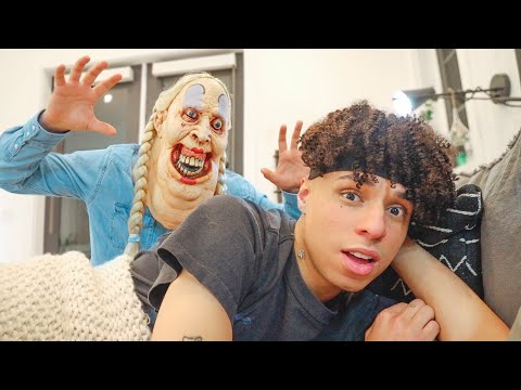 BREAKING INTO LARRAY'S HOUSE!! (SCARE PRANK)