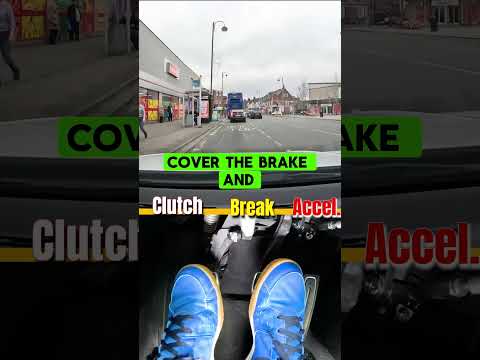 If a vehicle suddenly came in front of you while driving, What to do || 🔴Live Tips #car #drivingtip