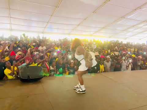 Makhadzi Perfoming BOBBY Ft SHEBESHXT Song For The First Time