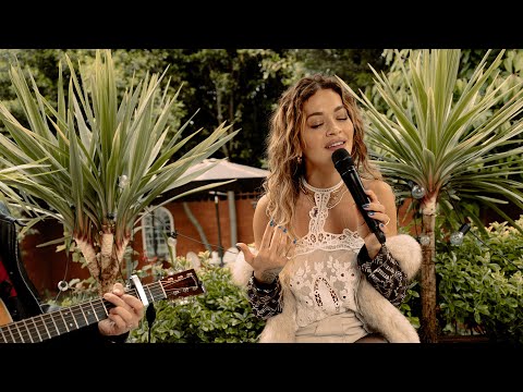 Rita Ora – A Bar Song (Tipsy) [Shaboozey Cover] (Garden Sessions)