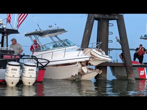 IDIOTS DRIVING BOATS CAUGHT ON CAMERA #6